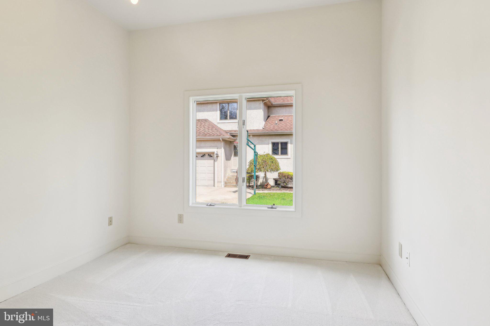 57 Bolz Ct