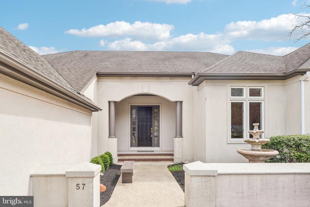 57 Bolz Ct