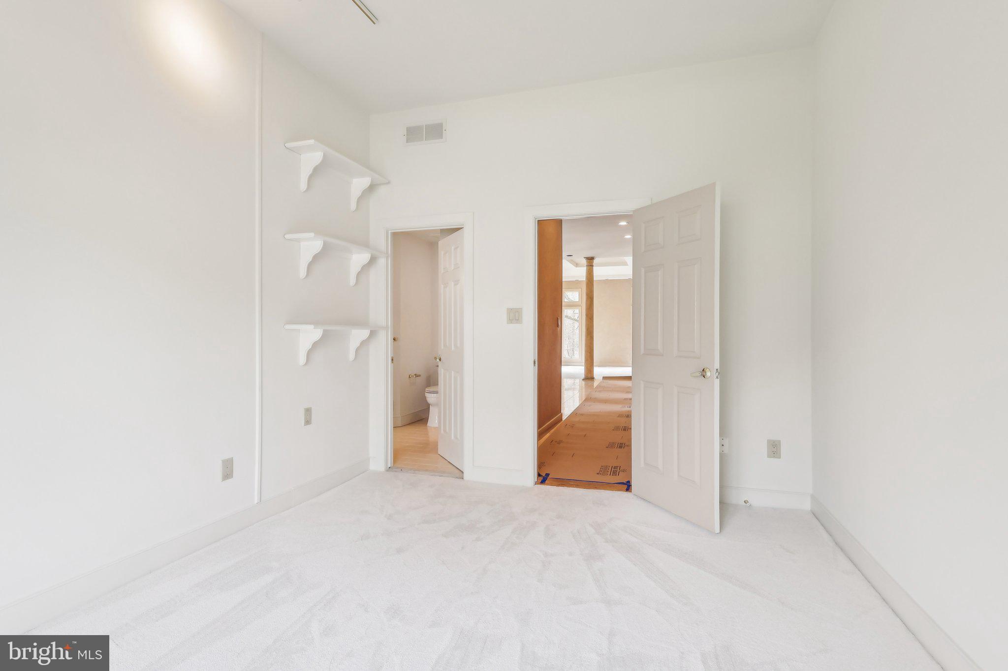 57 Bolz Ct