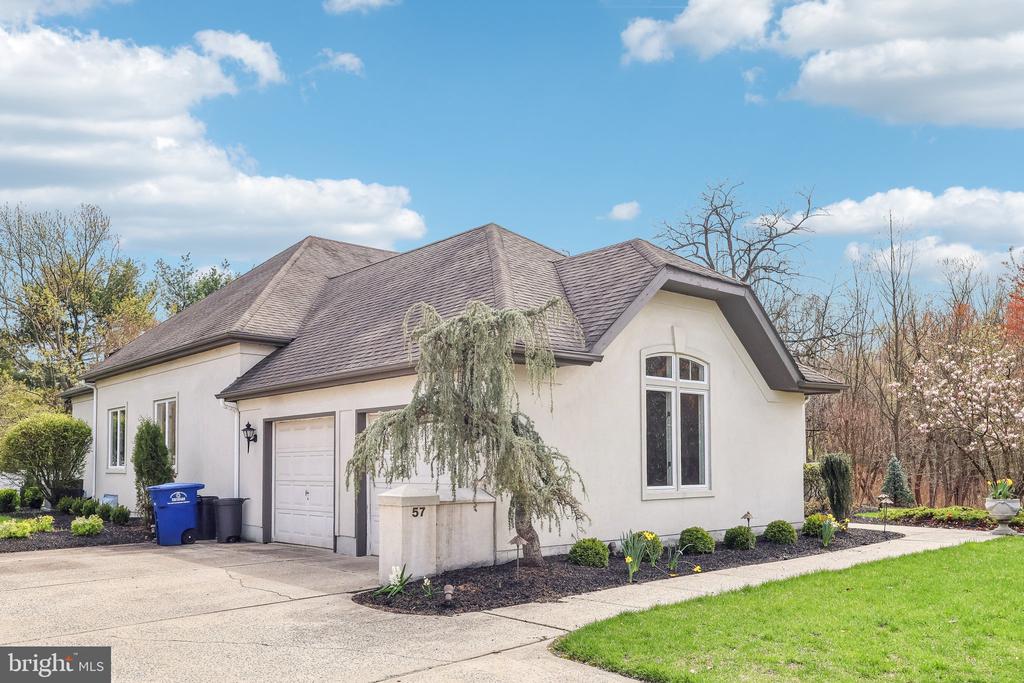 57 Bolz Ct