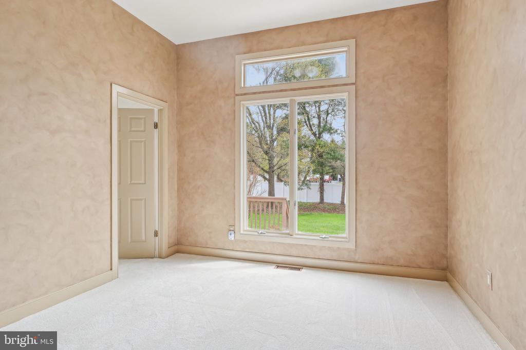 57 Bolz Ct