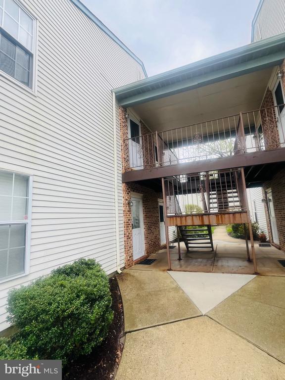 114 VILLAGE LANE