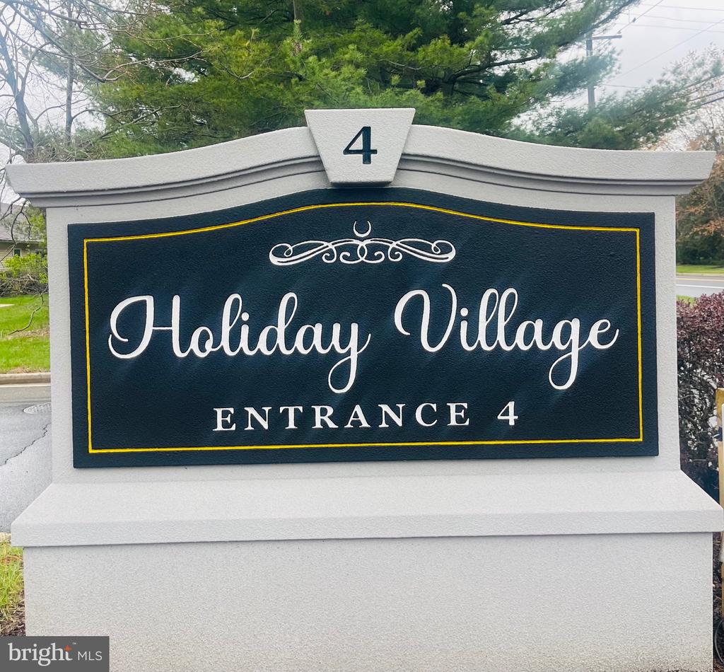 114 VILLAGE LANE