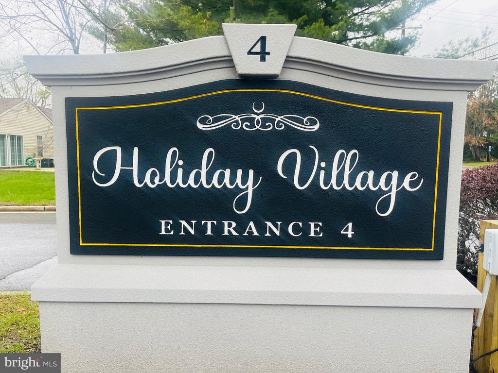 114 VILLAGE LANE