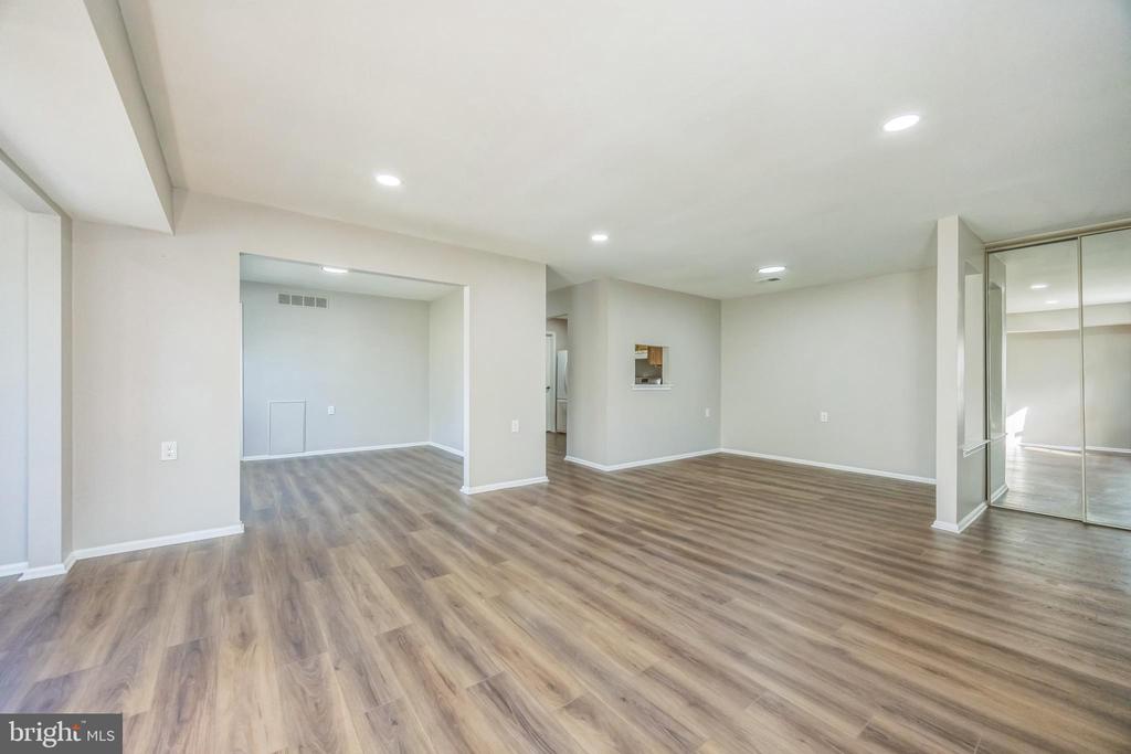 114 VILLAGE LANE