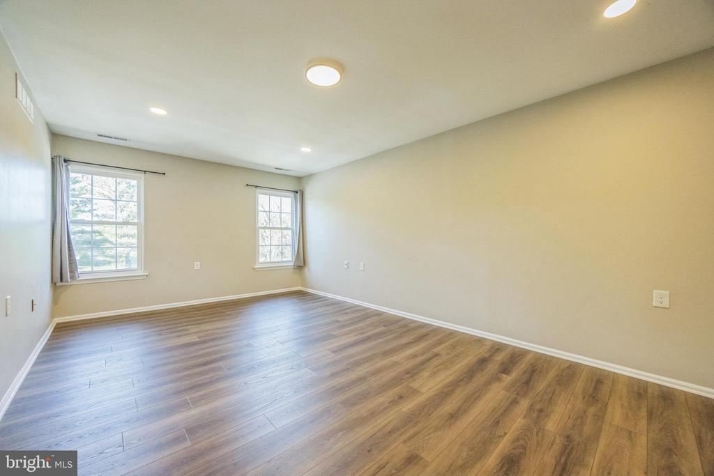 114 VILLAGE LANE