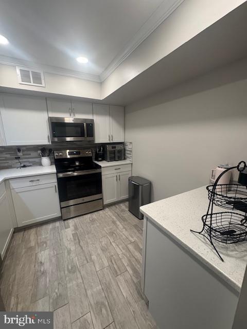 335 WOODLAKE DRIVE 335