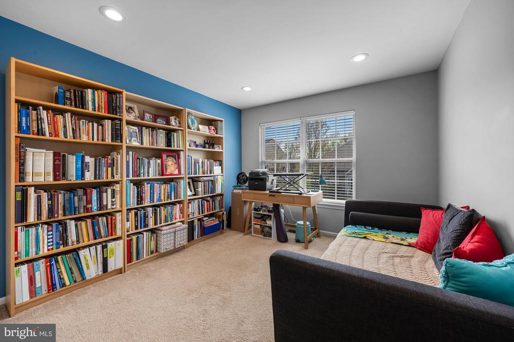 1203 DELANCEY WAY