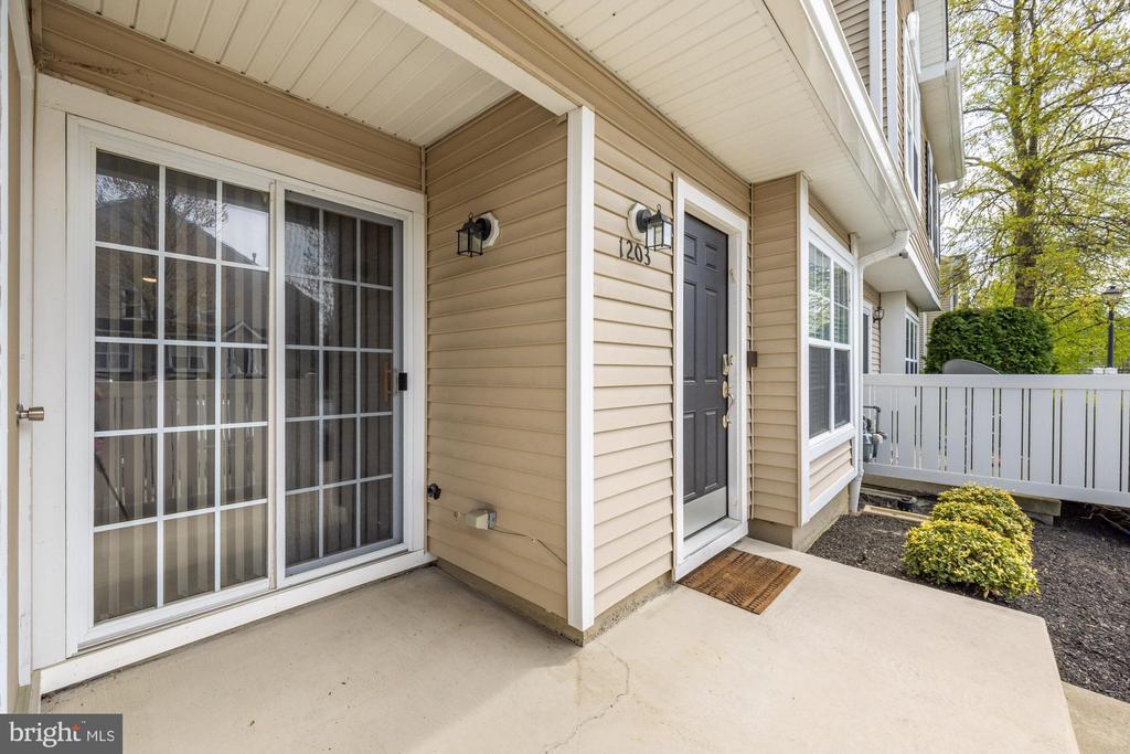 1203 DELANCEY WAY