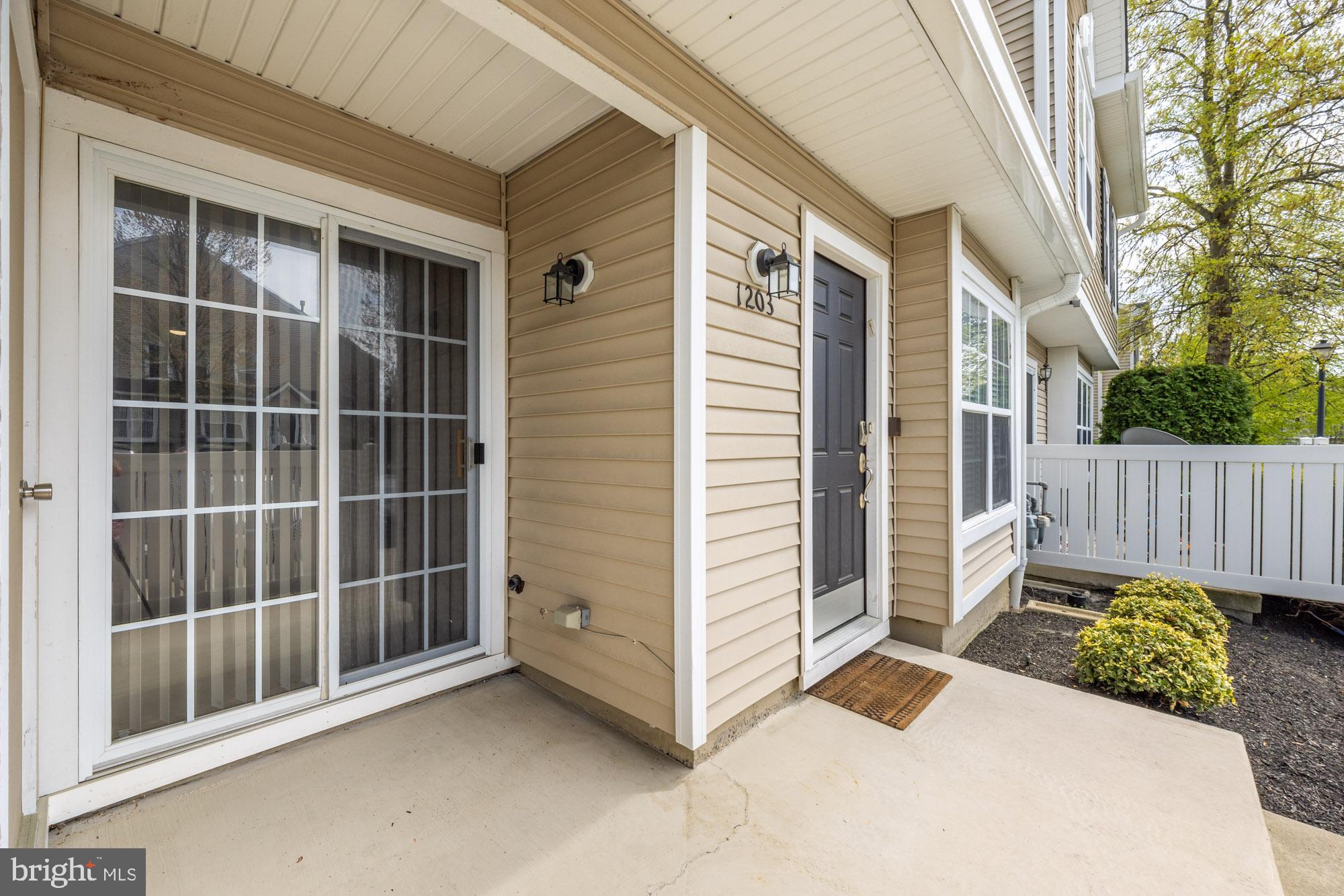1203 DELANCEY WAY