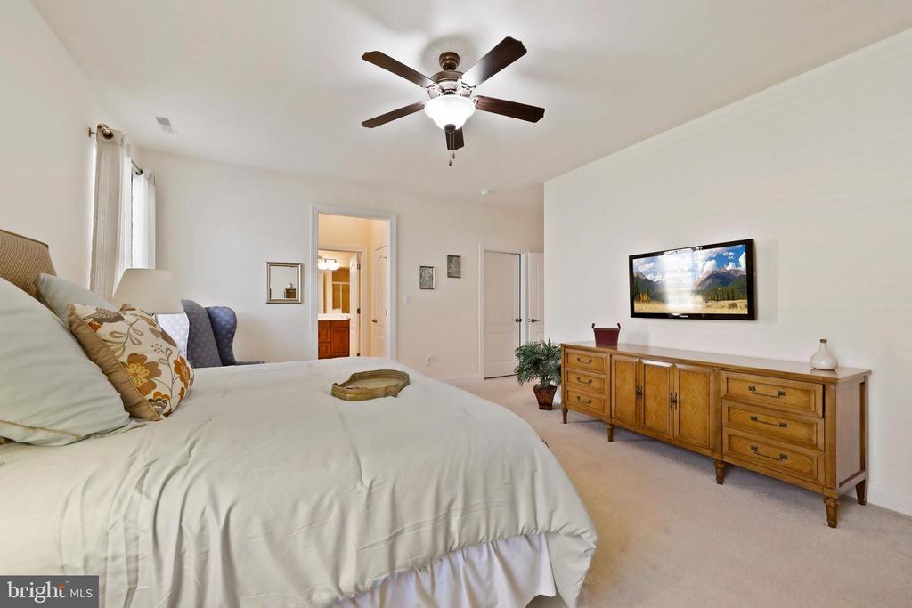 4 MITCHELL COURT