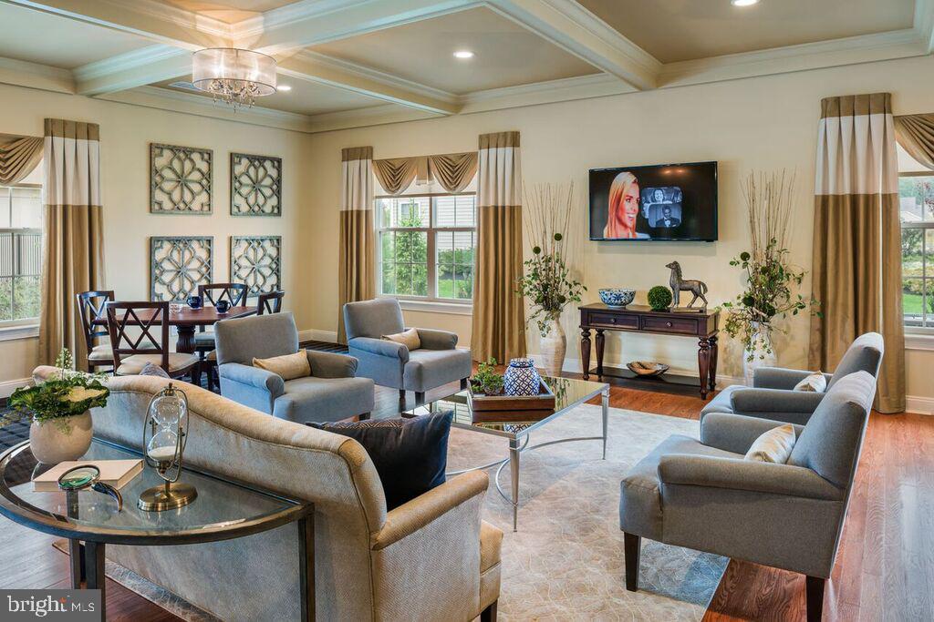 4 MITCHELL COURT