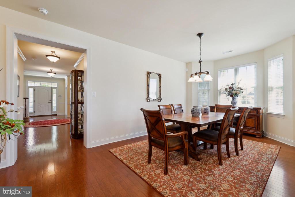 4 MITCHELL COURT