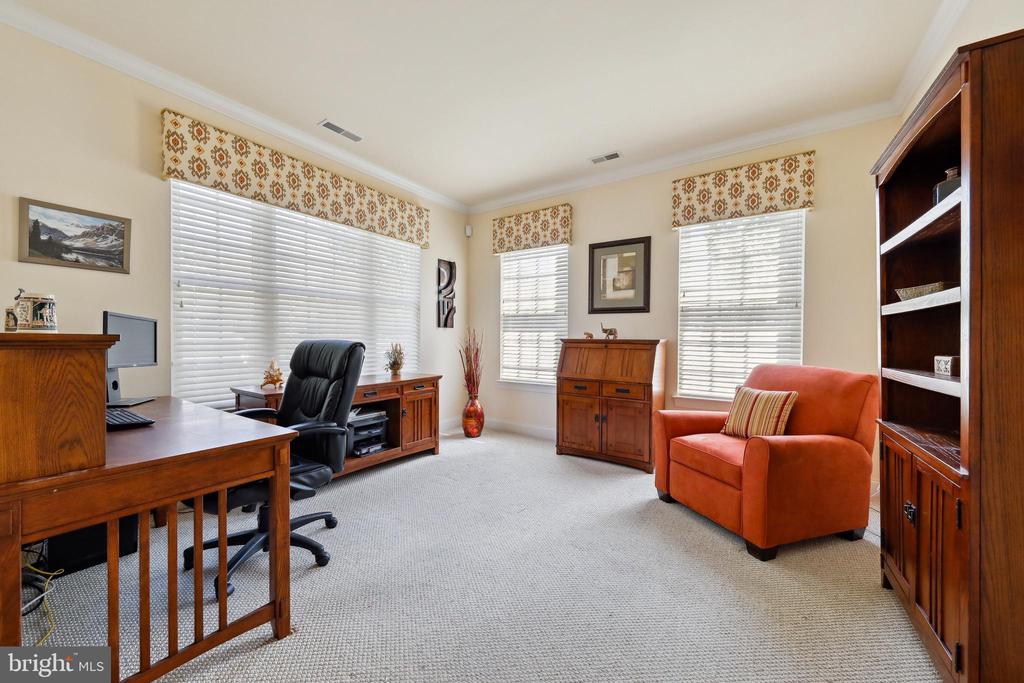 4 MITCHELL COURT