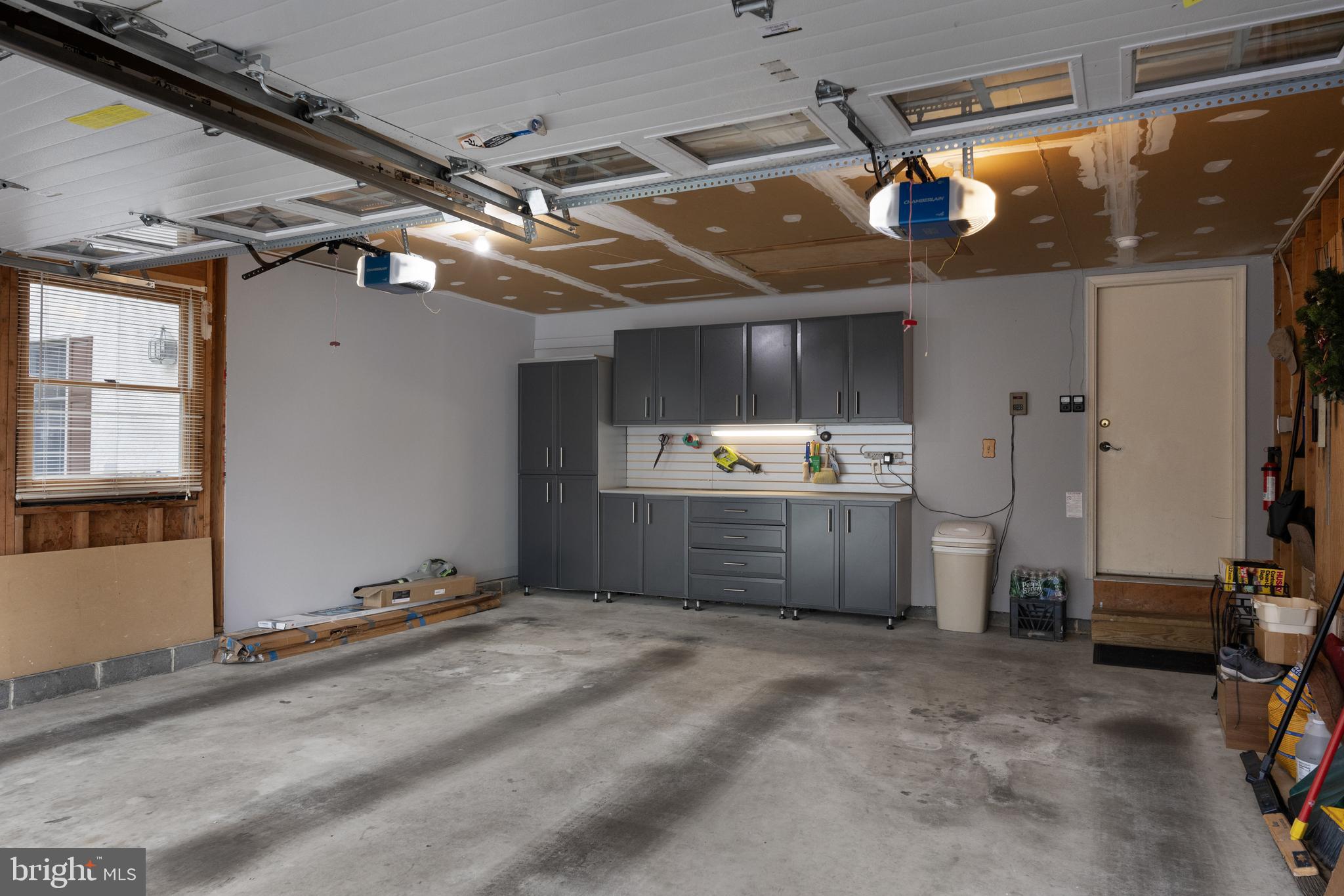 8 Picadilly Cir