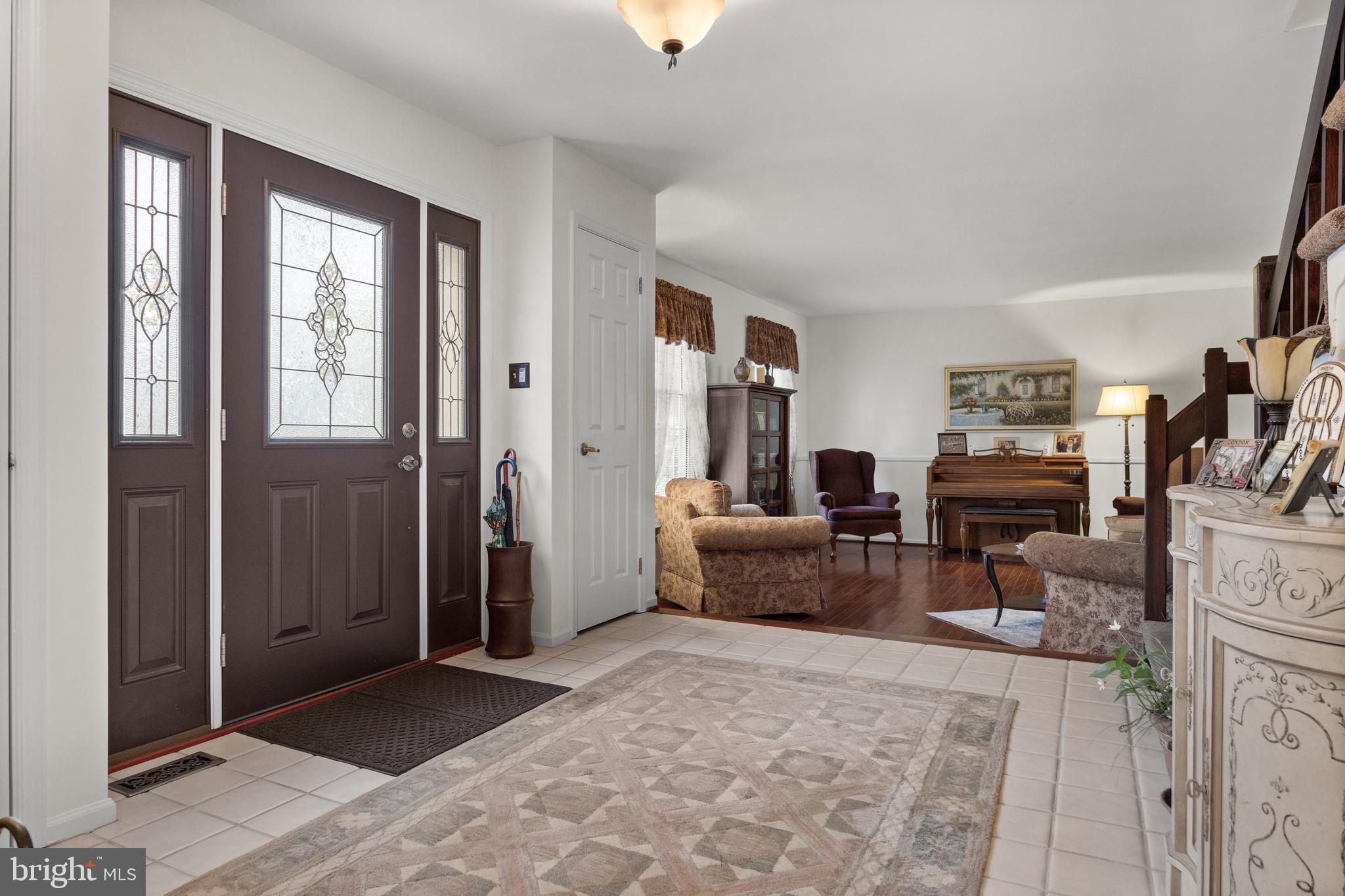 8 Picadilly Cir