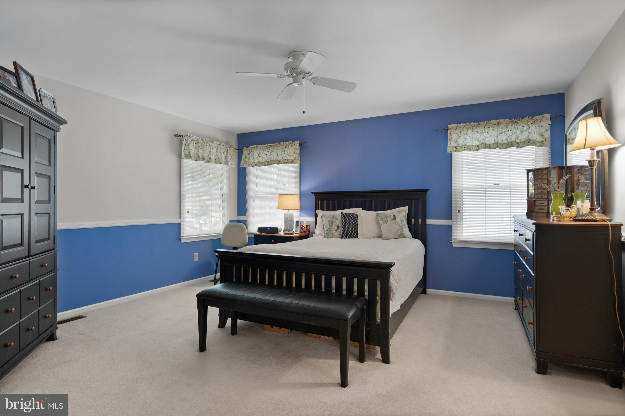 8 Picadilly Cir