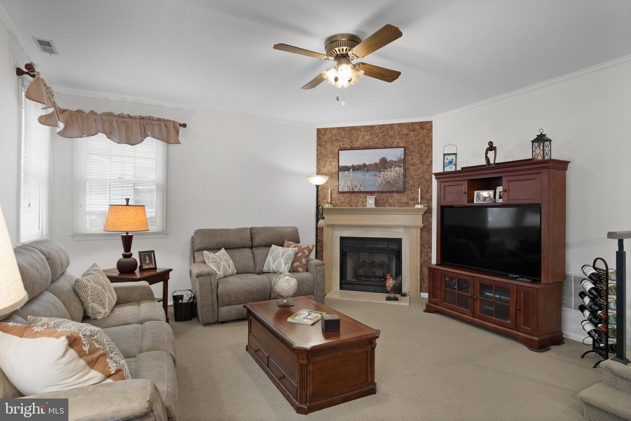 8 Picadilly Cir