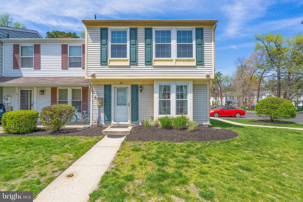 29 FORESTVIEW COURT