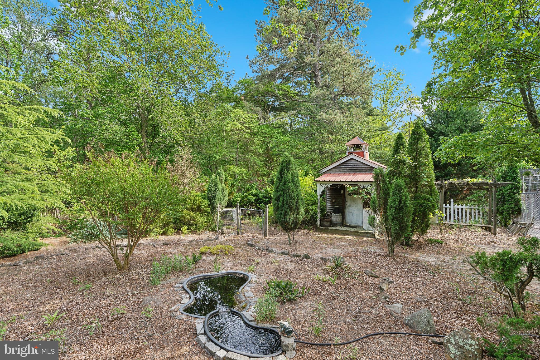 305 Hopewell Rd
