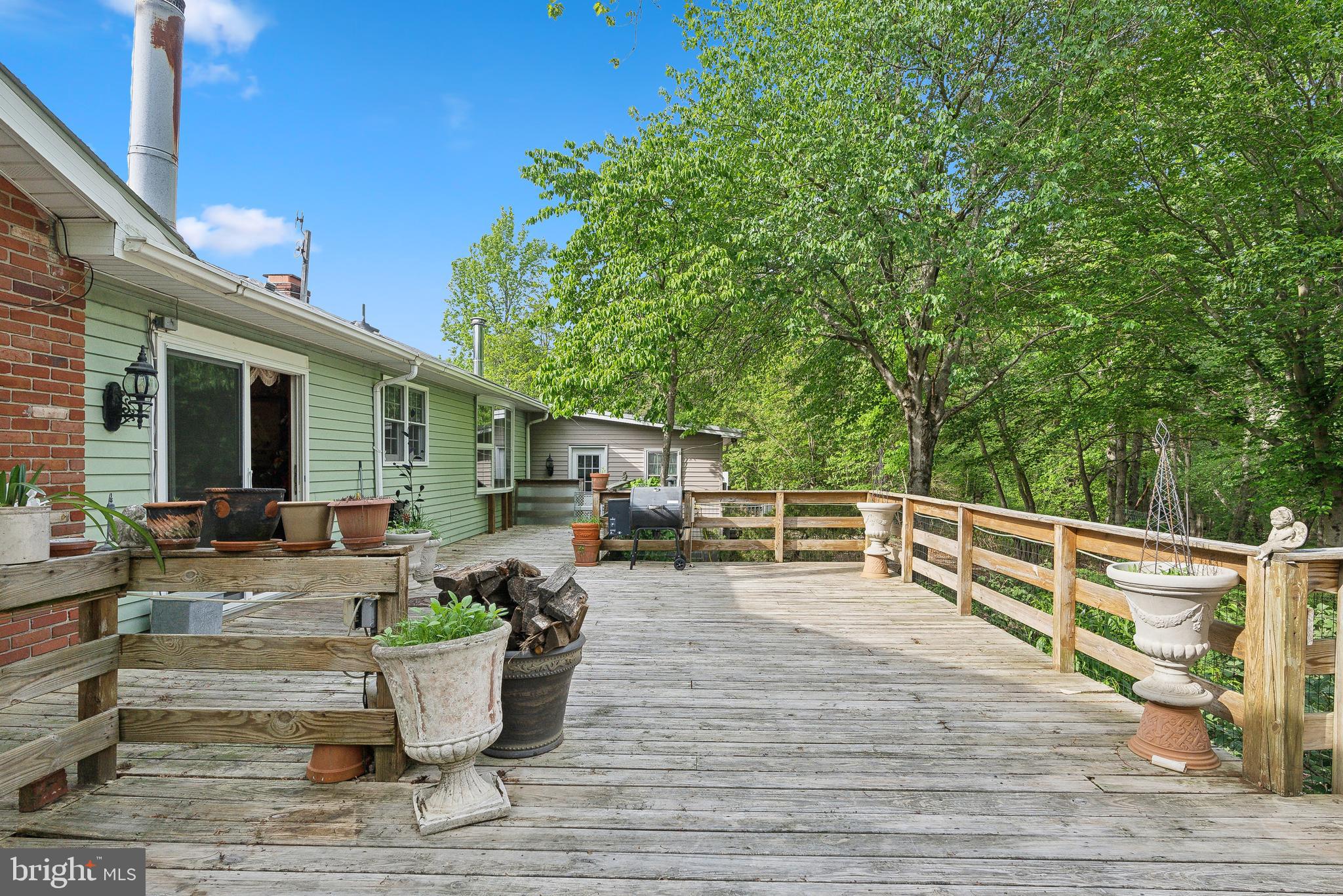 305 Hopewell Rd