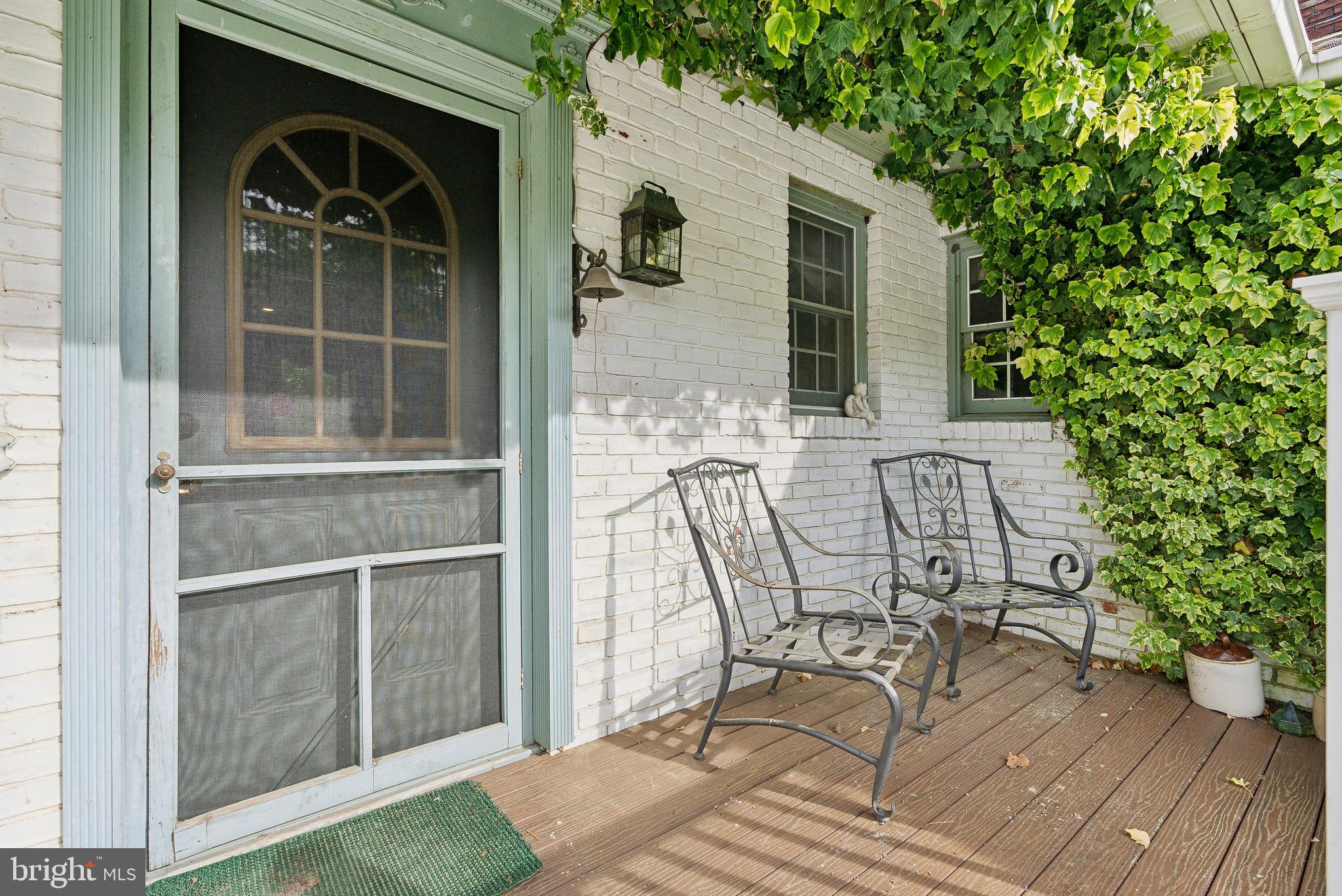 305 Hopewell Rd