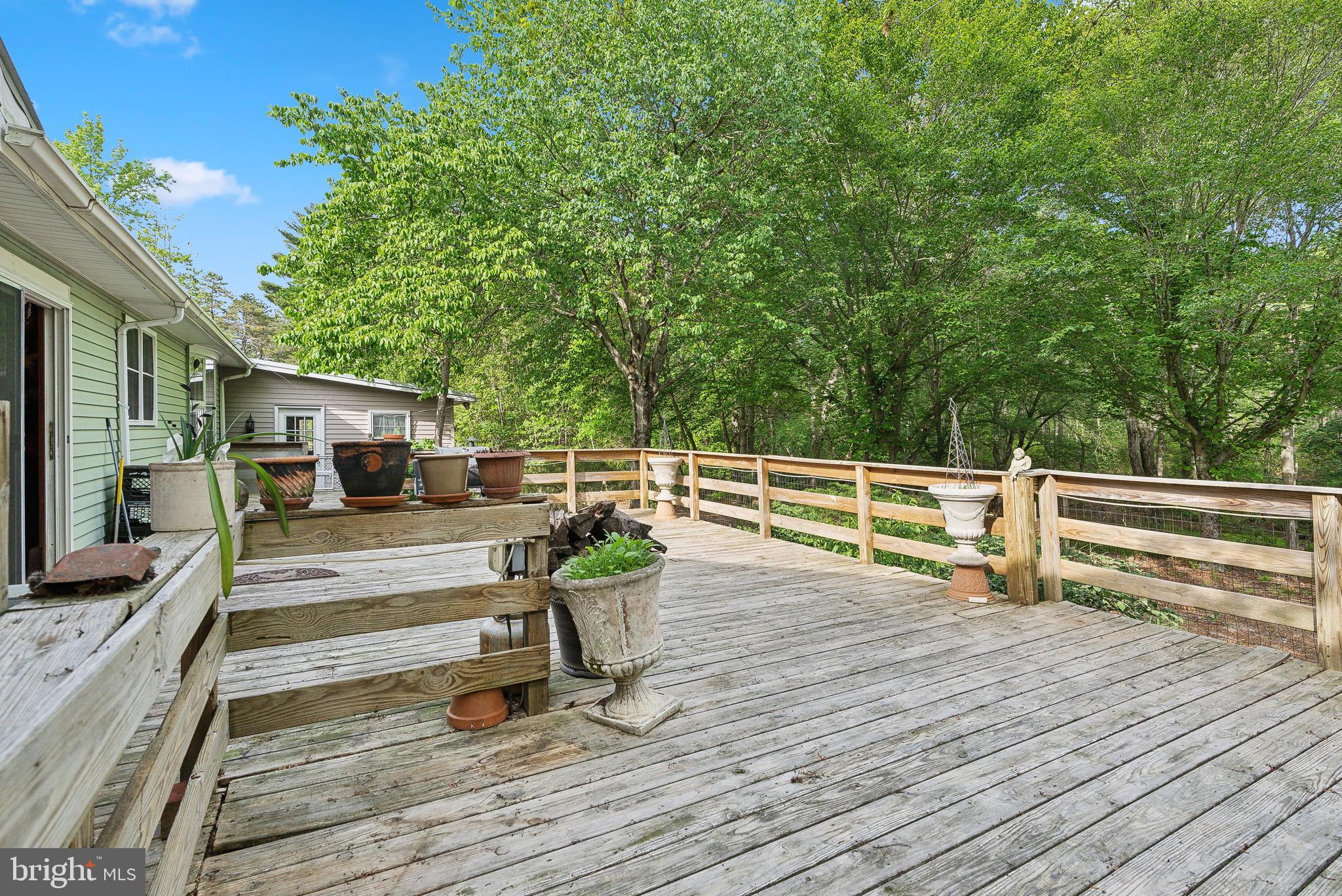 305 Hopewell Rd