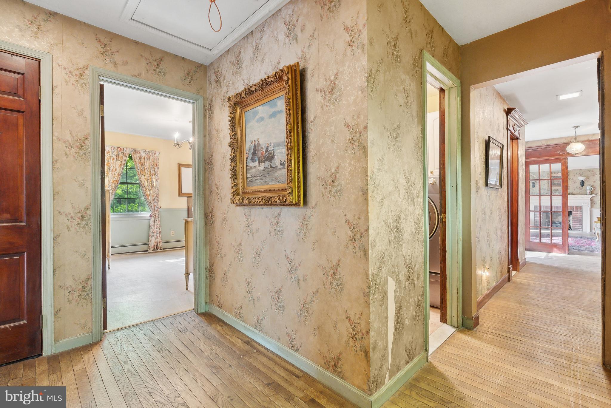 305 Hopewell Rd
