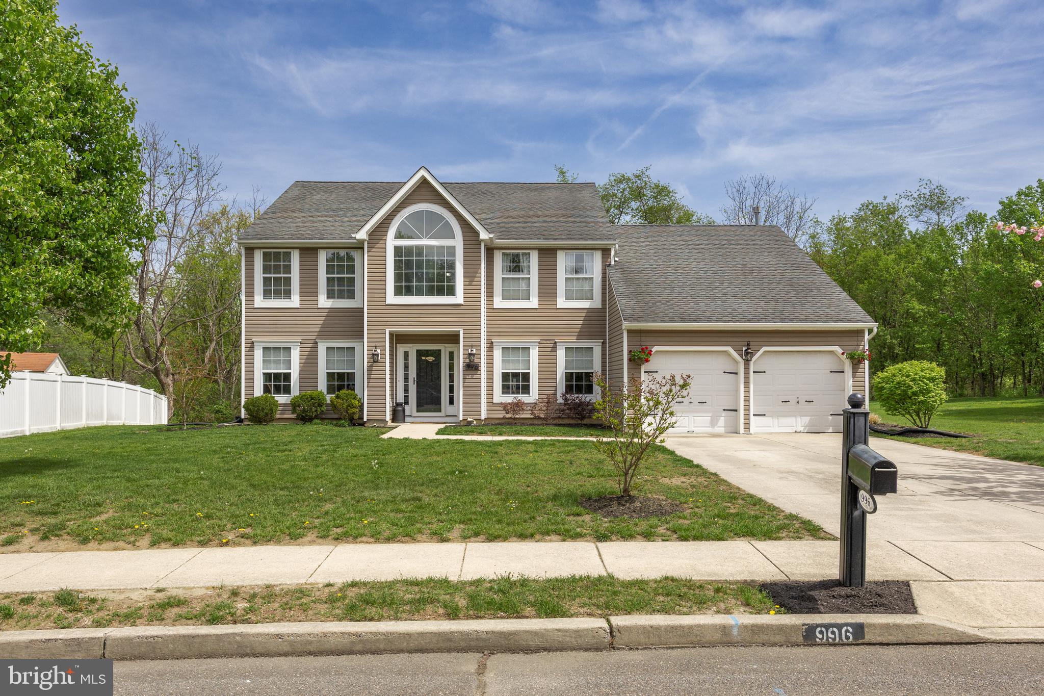996 KENSINGTON