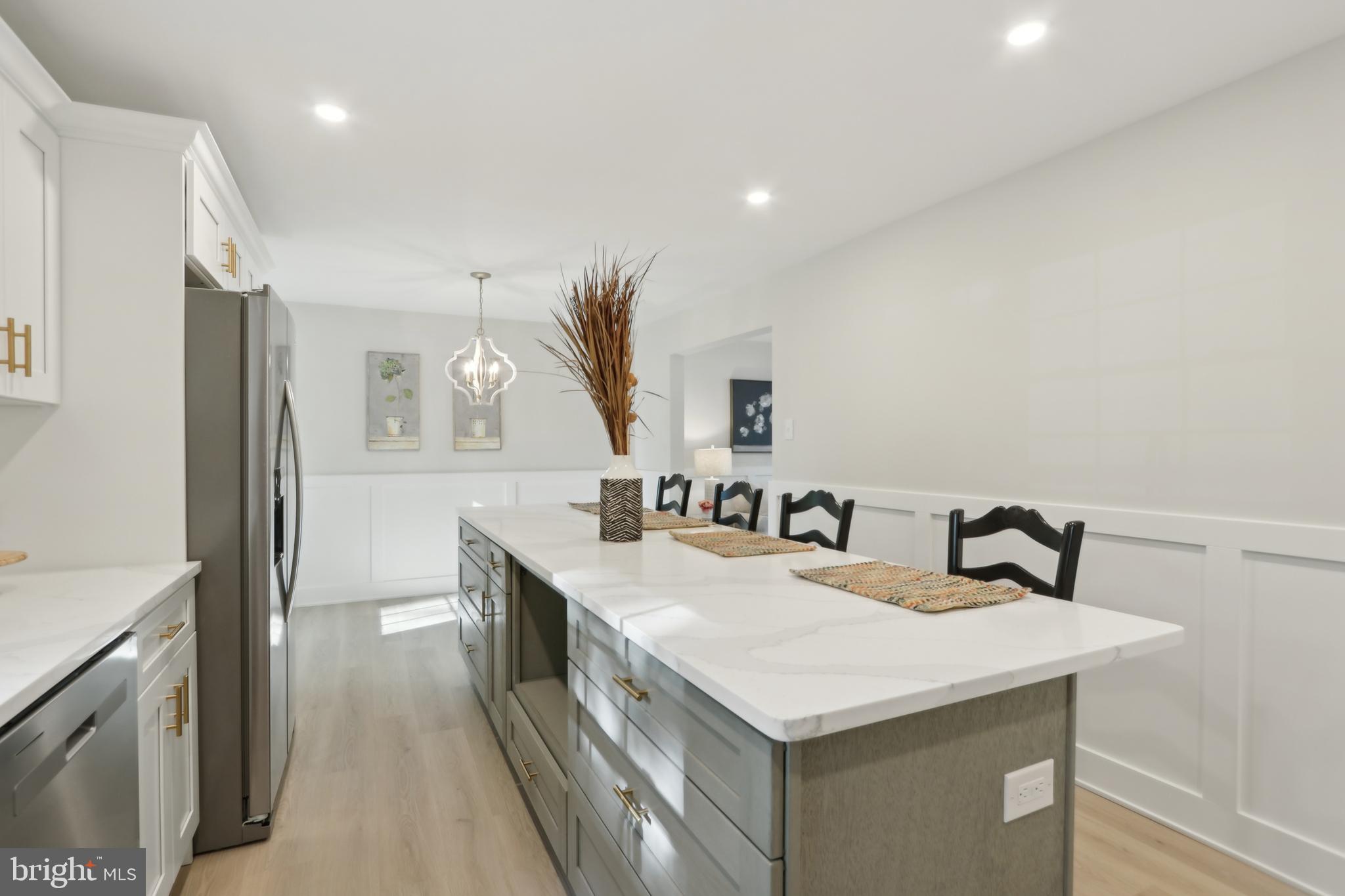 43 Knox Blvd