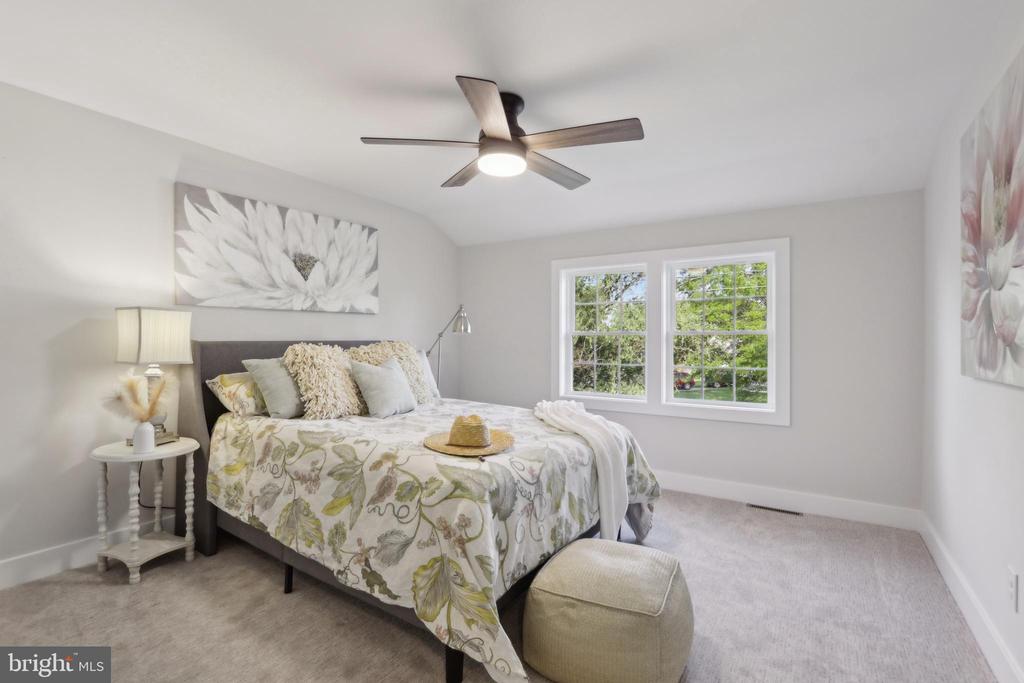 43 Knox Blvd