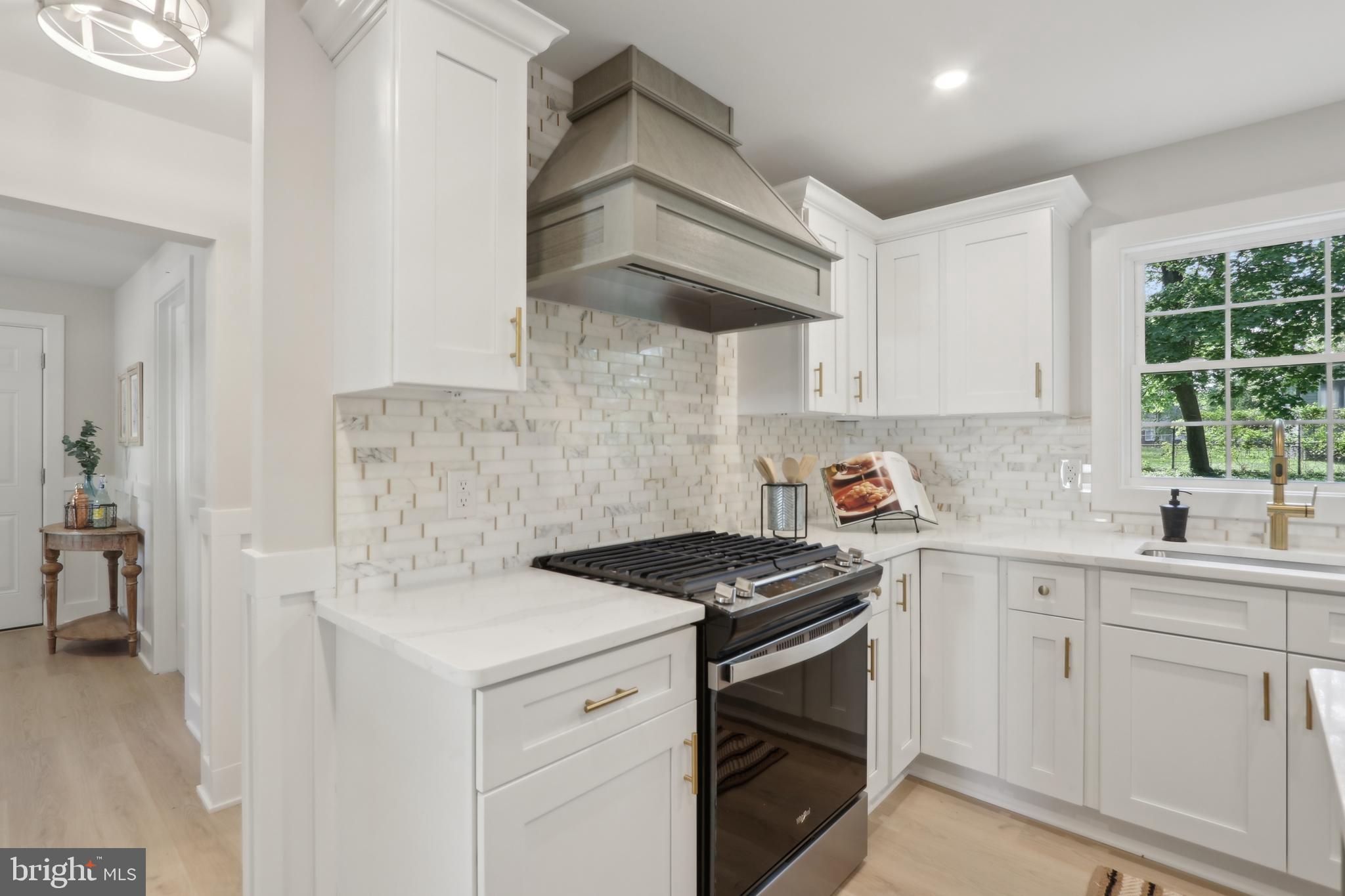 43 Knox Blvd