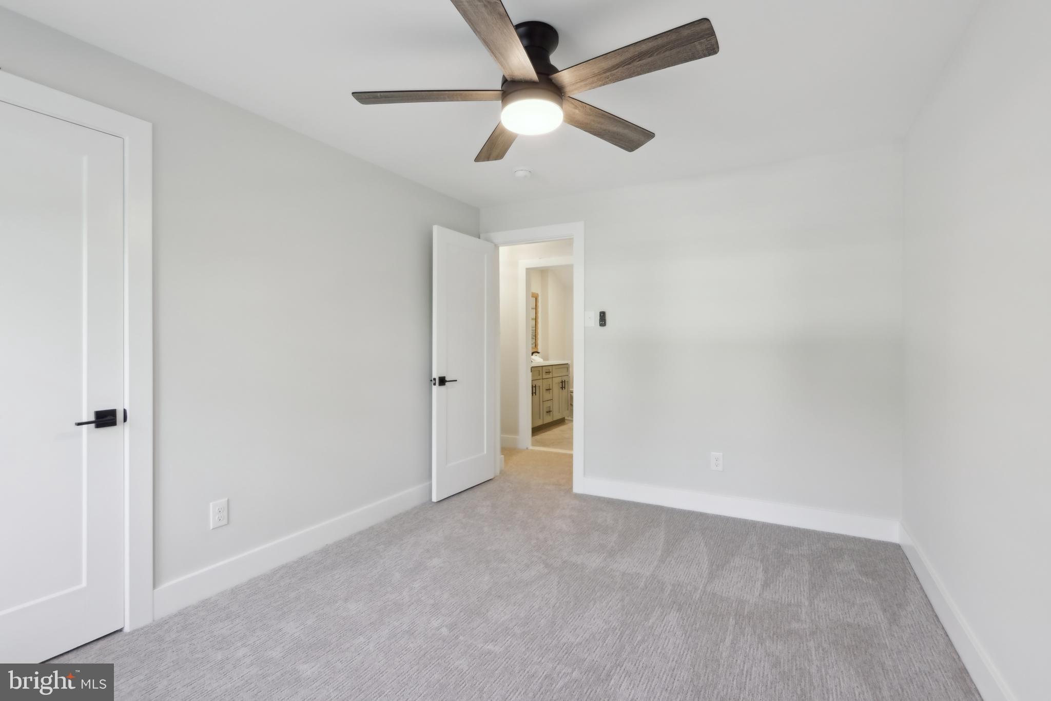 43 Knox Blvd
