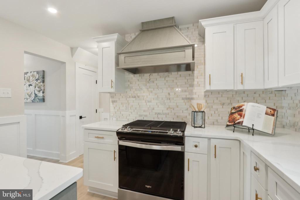 43 Knox Blvd