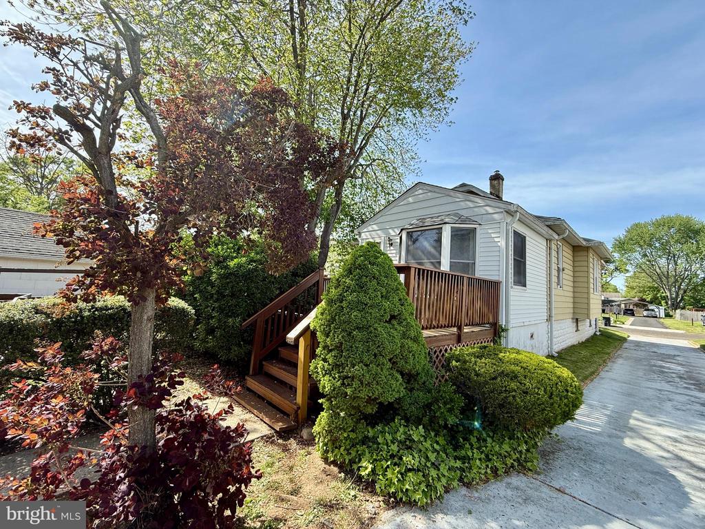 50 W GRADWELL AVENUE