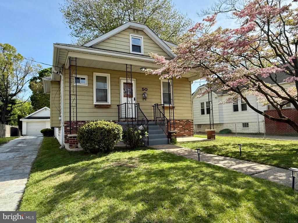 50 W GRADWELL AVENUE
