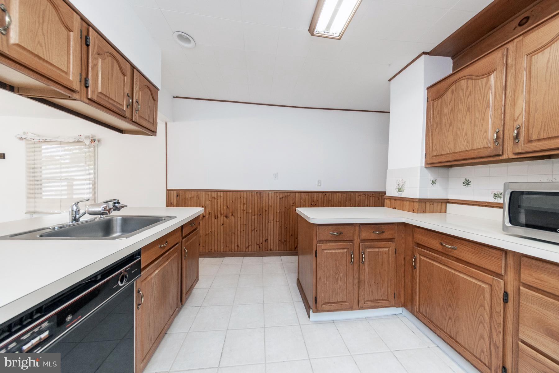 50 W GRADWELL AVENUE