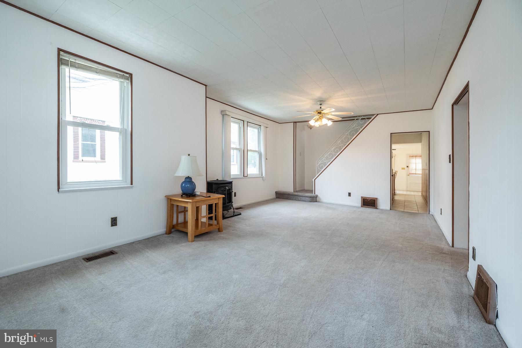 50 W GRADWELL AVENUE