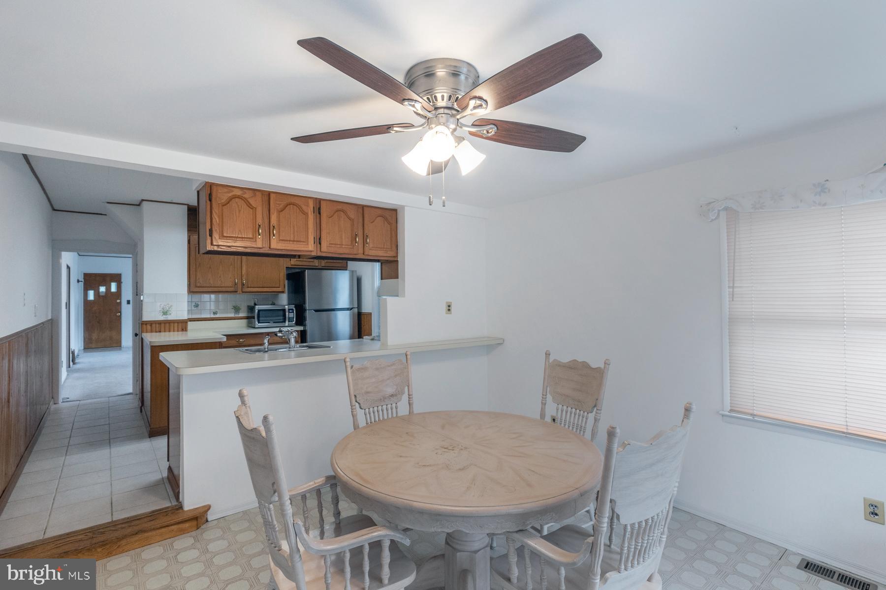 50 W GRADWELL AVENUE