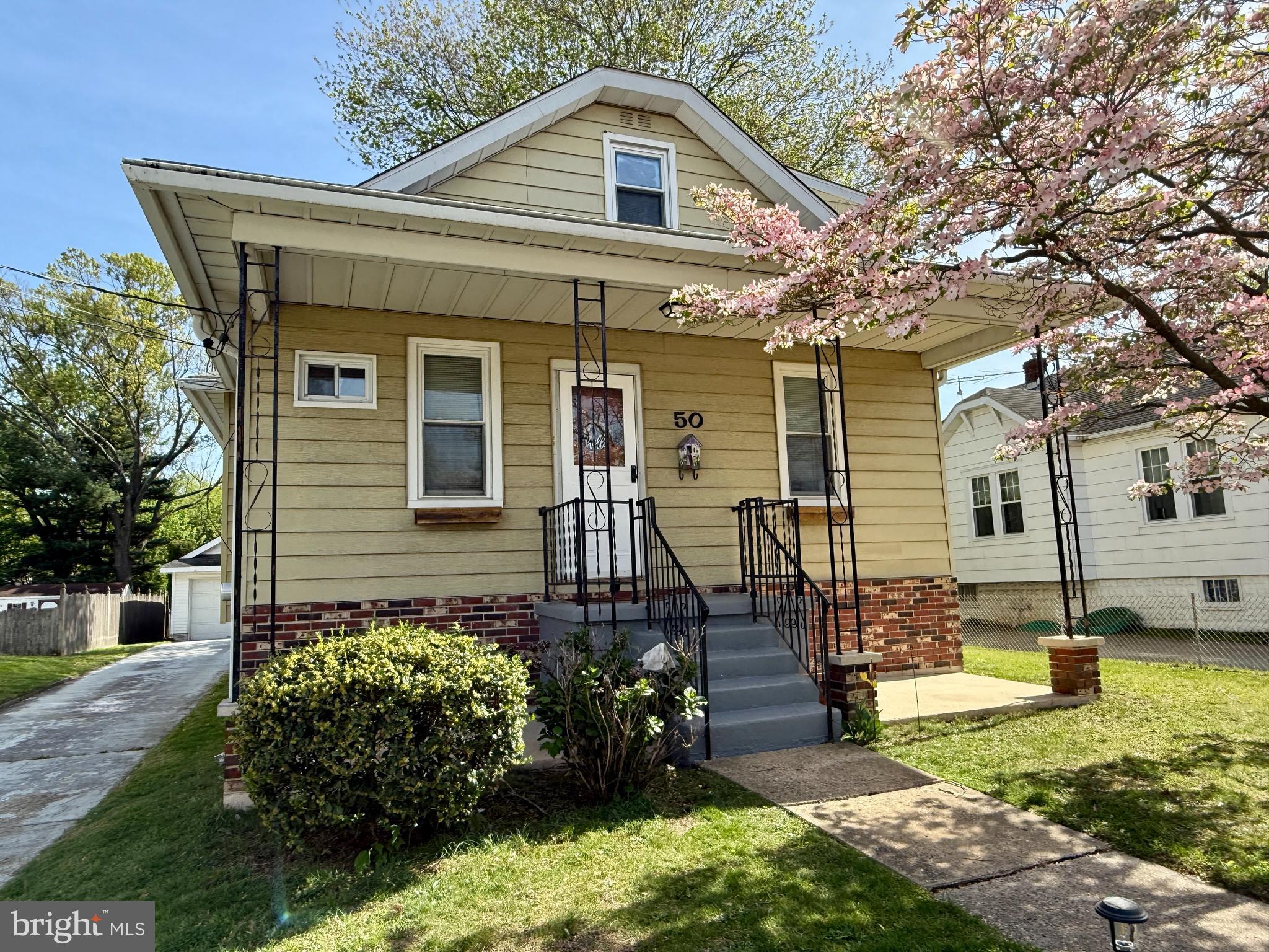 50 W GRADWELL AVENUE