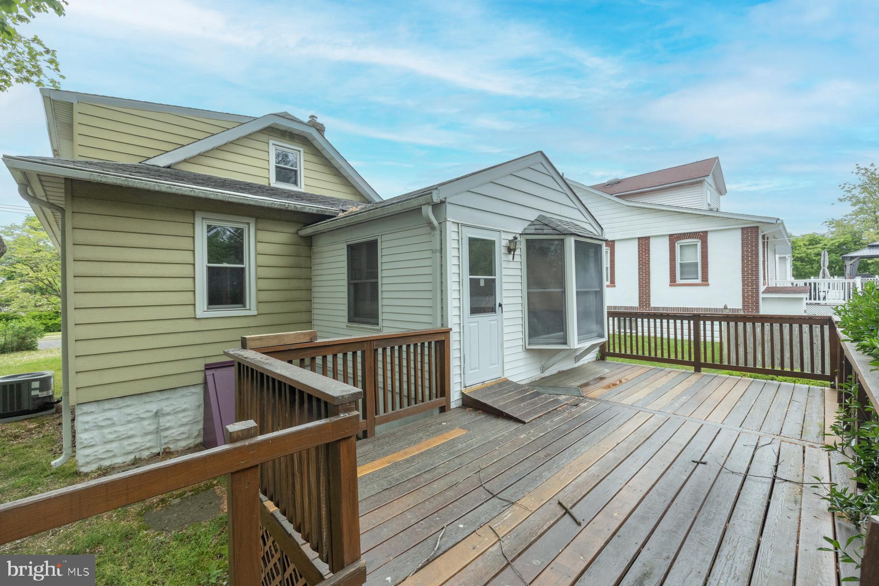 50 W GRADWELL AVENUE