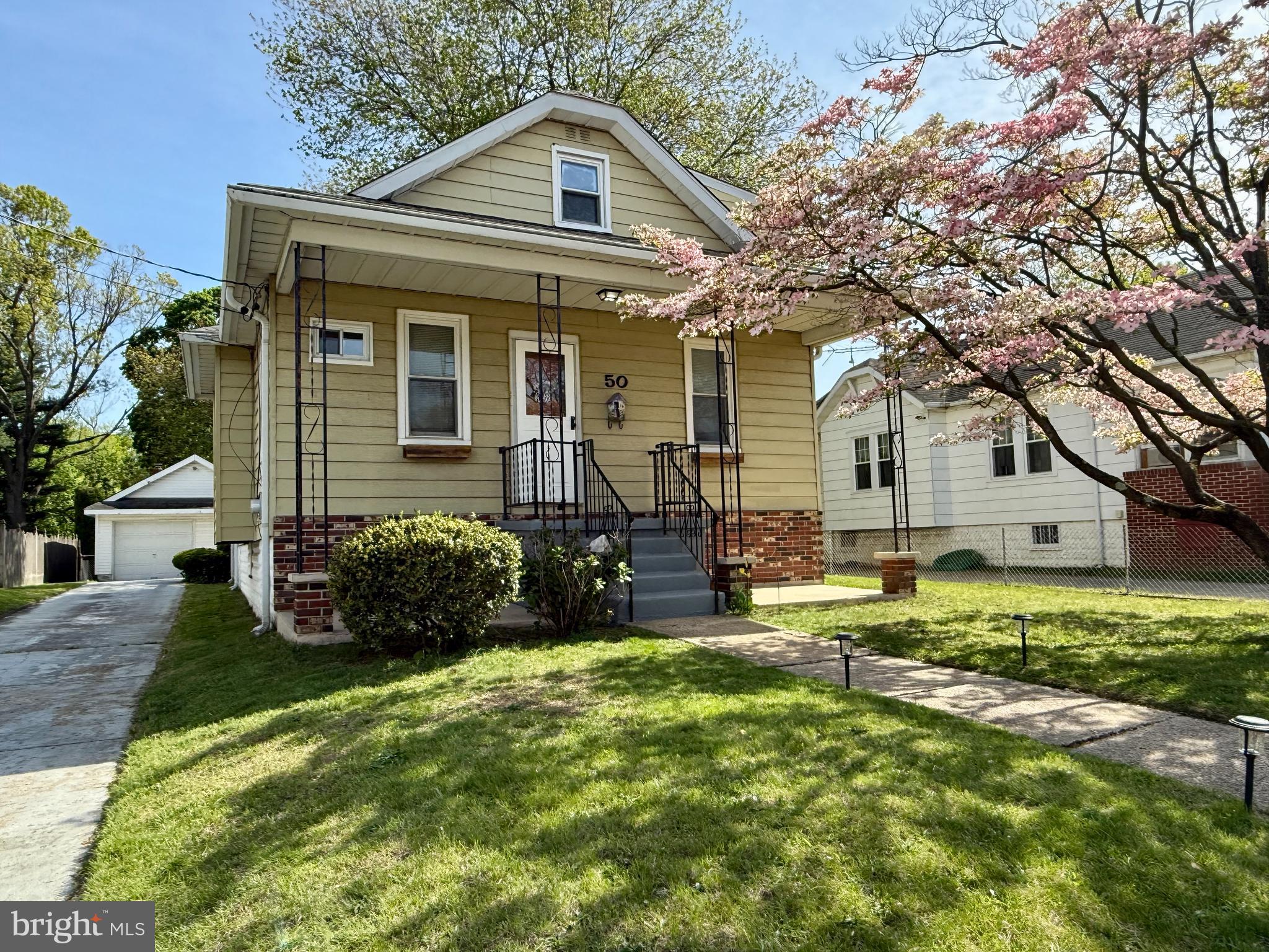 50 W GRADWELL AVENUE