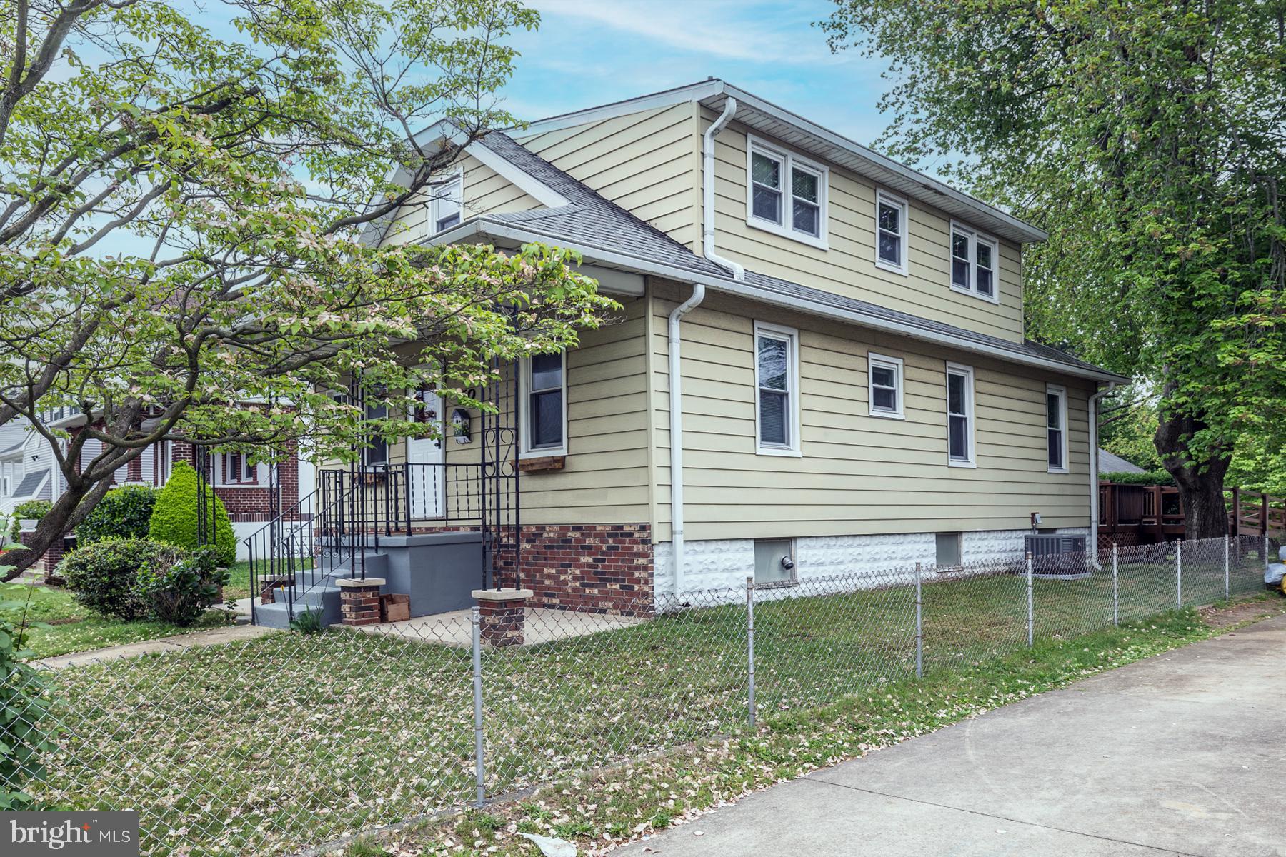 50 W GRADWELL AVENUE