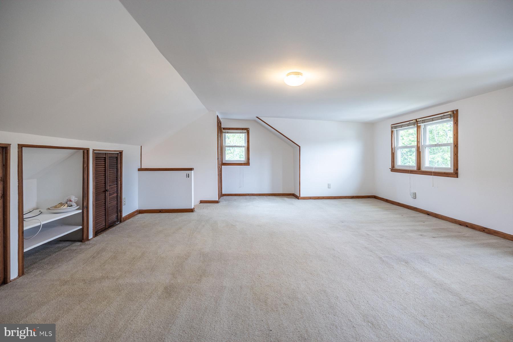 50 W GRADWELL AVENUE