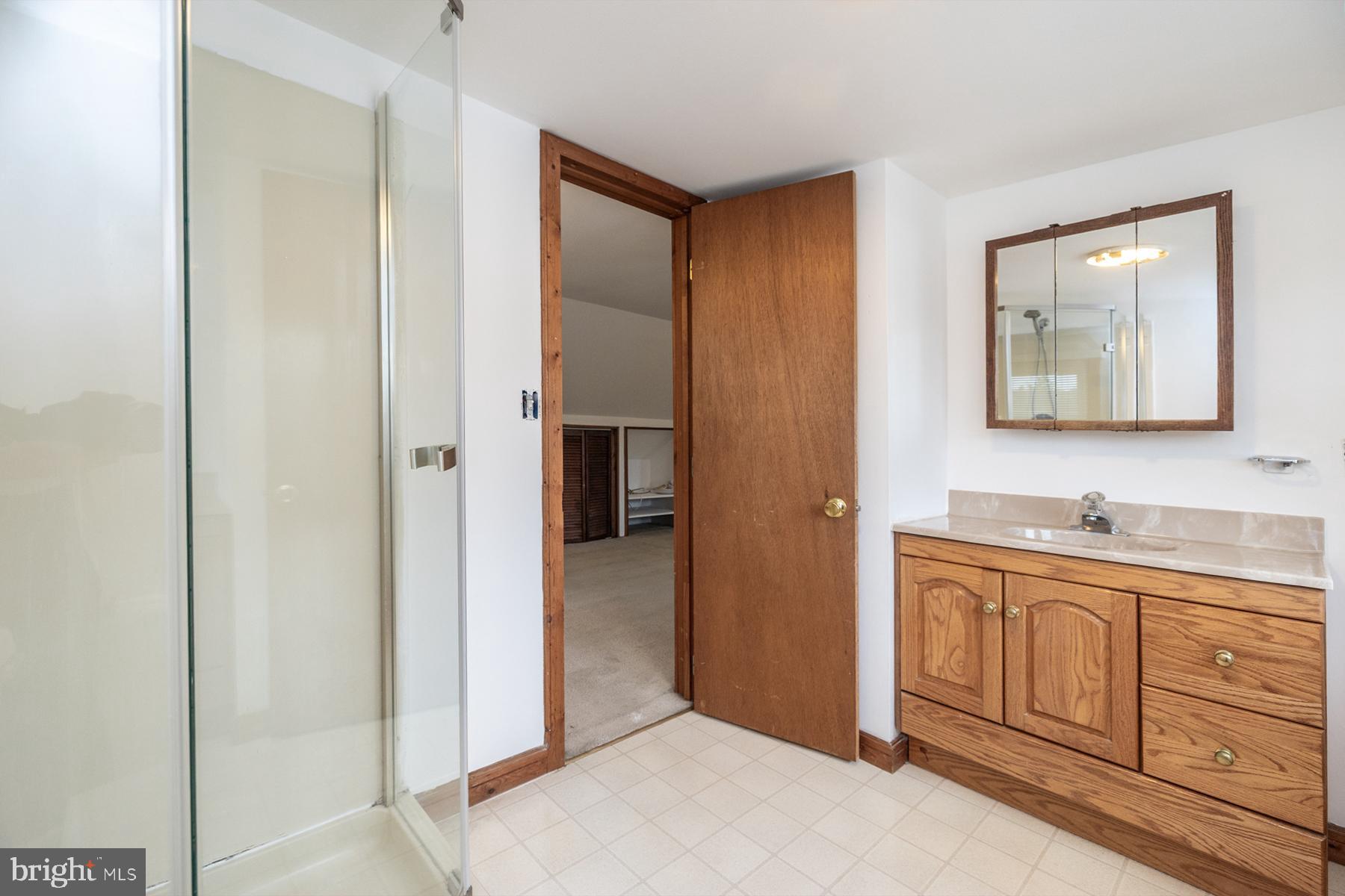 50 W GRADWELL AVENUE