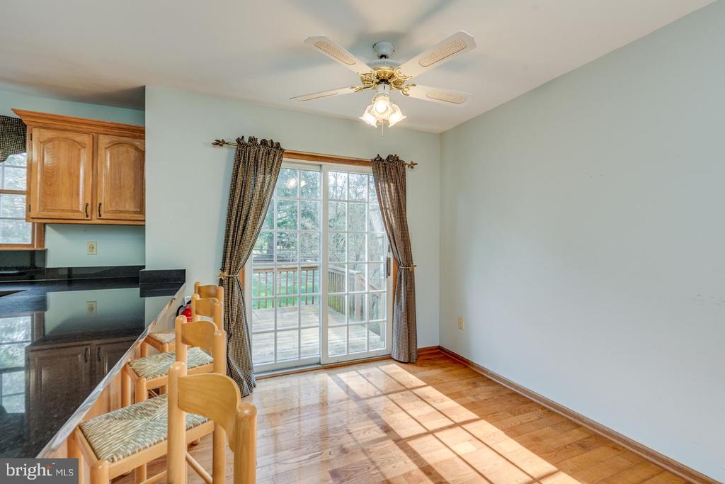 4 MEADOWVIEW DRIVE