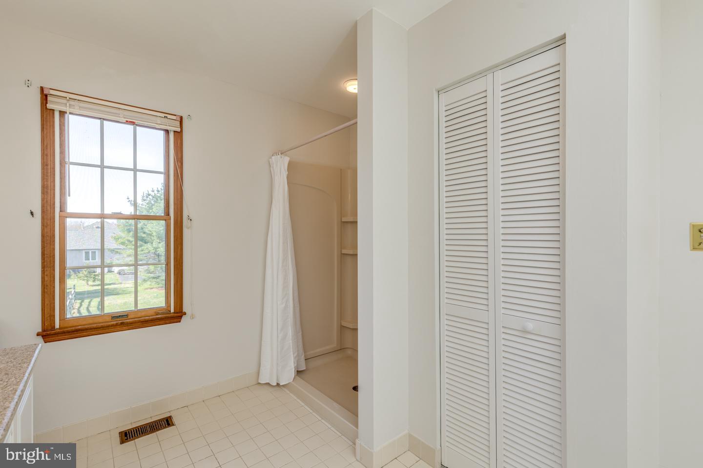 4 MEADOWVIEW DRIVE