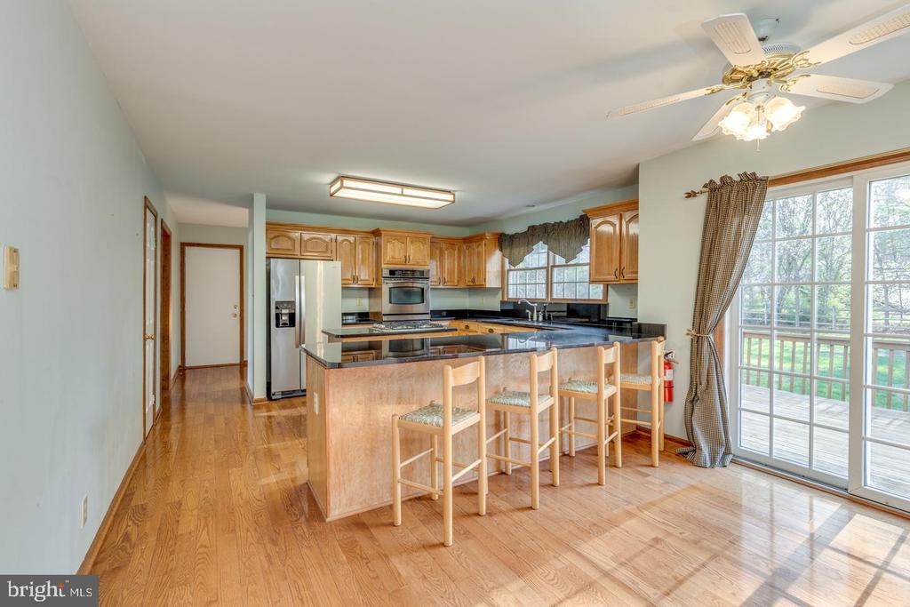 4 MEADOWVIEW DRIVE