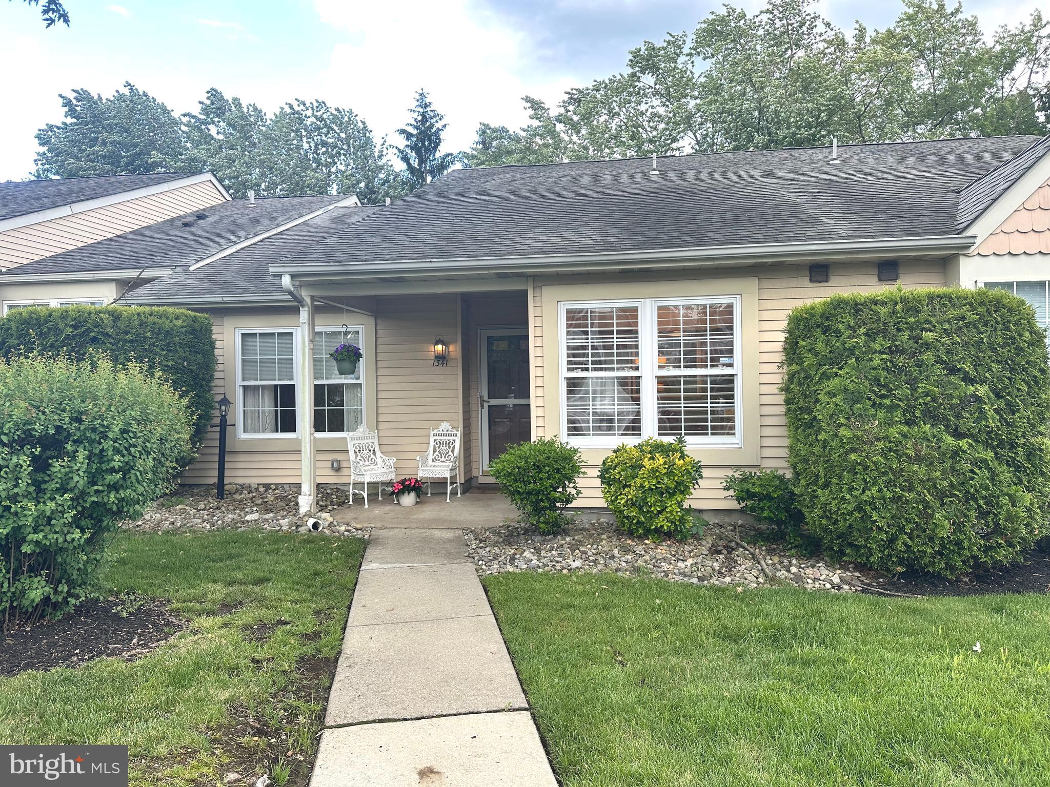 1341 THORNWOOD DRIVE