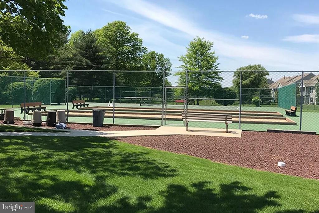 1341 THORNWOOD DRIVE